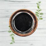 black metallic paste